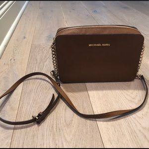 Michael Kors Jet Set Crossbody